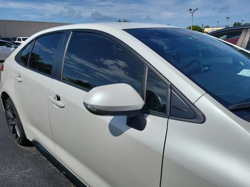 Used 2024 Toyota Corolla SE FWD image 9