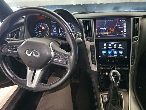 Used 2019 INFINITI Q60 3.0t Luxe w/ Essential Package RWD image 28