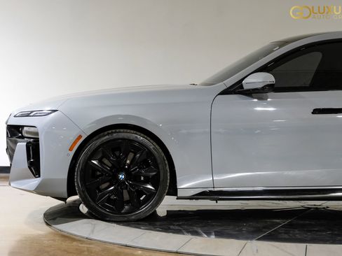 Used 2023 BMW 740i RWD image 14