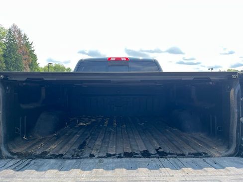 Used 2018 Chevrolet Silverado 1500 LTZ w/ Sport Package AWD/4WD image 13