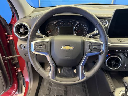 Used 2024 Chevrolet Blazer LT w/ Convenience Package FWD image 14