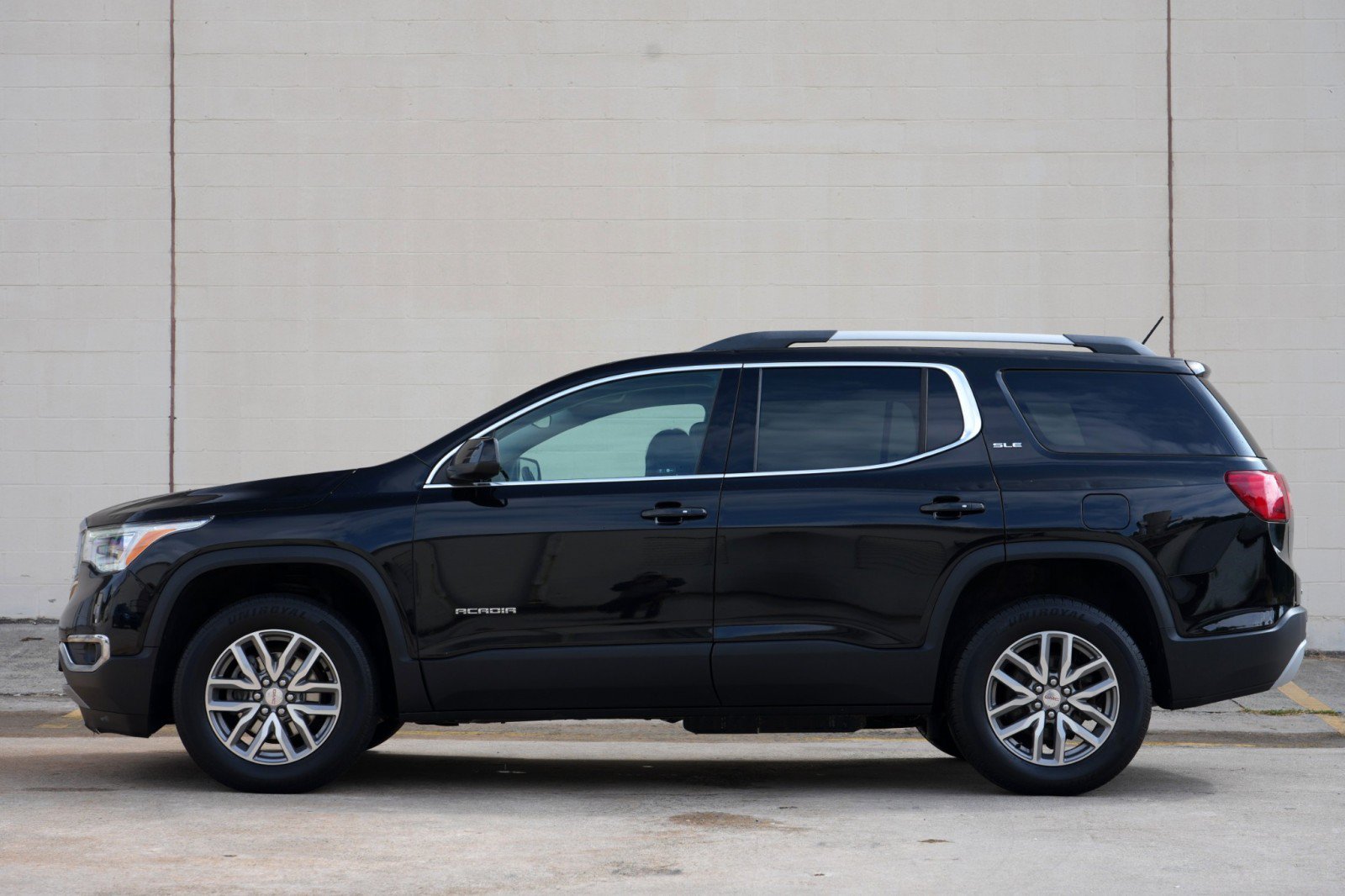 Used 2018 GMC Acadia SLE w/ Driver Alert Package I AWD/4WD image 8