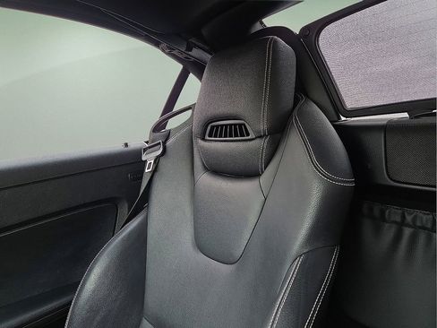 Used 2014 Mercedes-Benz SLK 250 image 28