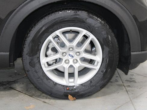 New 2026 Ford Explorer Active w/ Active Comfort Package image 11