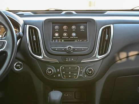 Used 2022 Chevrolet Equinox LT w/ Driver Convenience Package FWD image 16