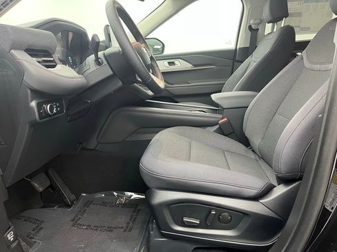 New 2026 Ford Explorer Active image 18