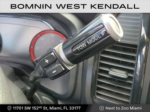 Used 2023 Nissan Titan PRO-4X w/ Pro-4x Convenience Package image 14