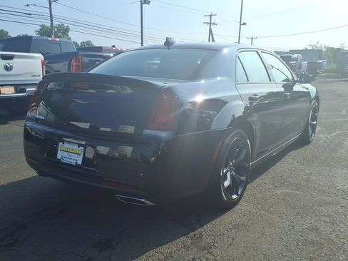Certified 2023 Chrysler 300 S w/ Comfort Group RWD image 5