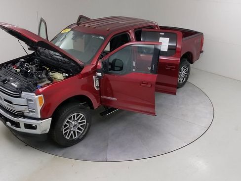 Used 2019 Ford F250 Lariat w/ Lariat Ultimate Package AWD/4WD image 59