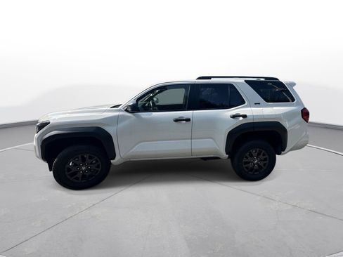 Used 2025 Toyota 4Runner SR5 RWD image 9
