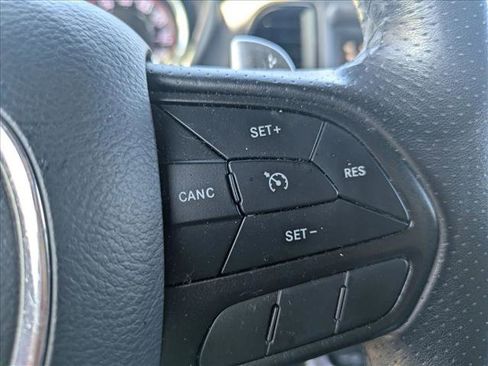 Used 2022 Dodge Challenger GT image 15