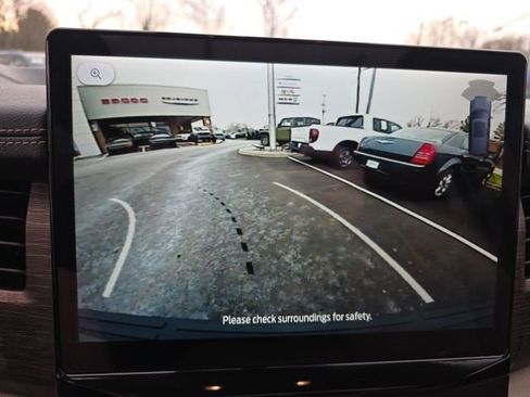 Used 2023 Ford Expedition Max Limited image 9