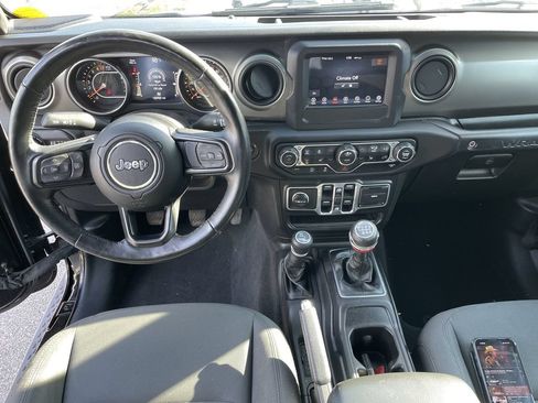 Used 2018 Jeep Wrangler Unlimited Sport S AWD/4WD image 15