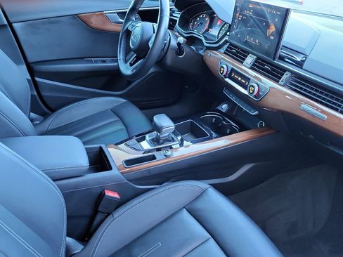 Used 2022 Audi A4 2.0T Premium image 17