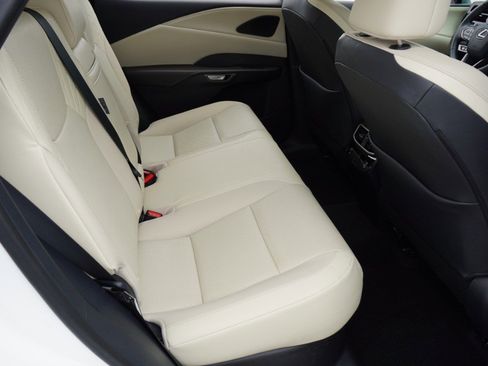 Used 2024 Lexus RX 350 FWD w/ Accessory Package (K3) image 31