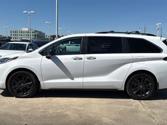 Used 2024 Toyota Sienna XSE w/ XSE Plus Package video 2