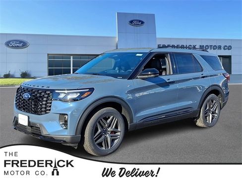 New 2026 Ford Explorer ST-Line w/ ST-Line Street Pack image 1