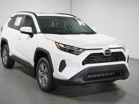 New 2025 Toyota RAV4 XLE image 3