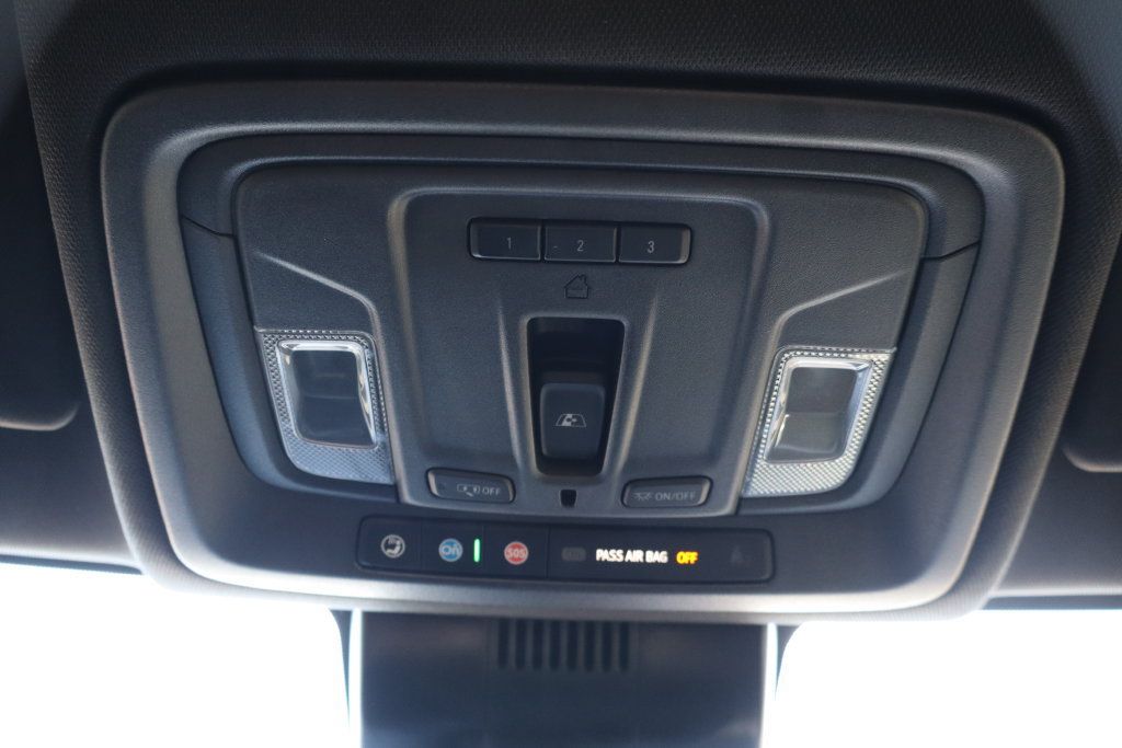 Used 2025 Chevrolet Silverado 3500 High Country w/ Technology Package AWD/4WD image 19