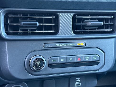 New 2025 Ford Maverick XLT w/ XLT Luxury Package image 18