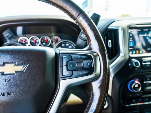 Used 2020 Chevrolet Silverado 1500 LT w/ Texas Edition AWD/4WD image 12