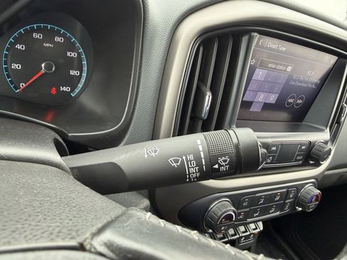 Used 2019 Chevrolet Colorado Z71 image 38