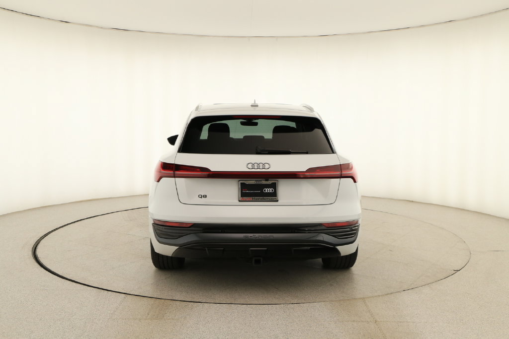 Certified 2024 Audi Q8 e-tron Premium AWD/4WD image 5