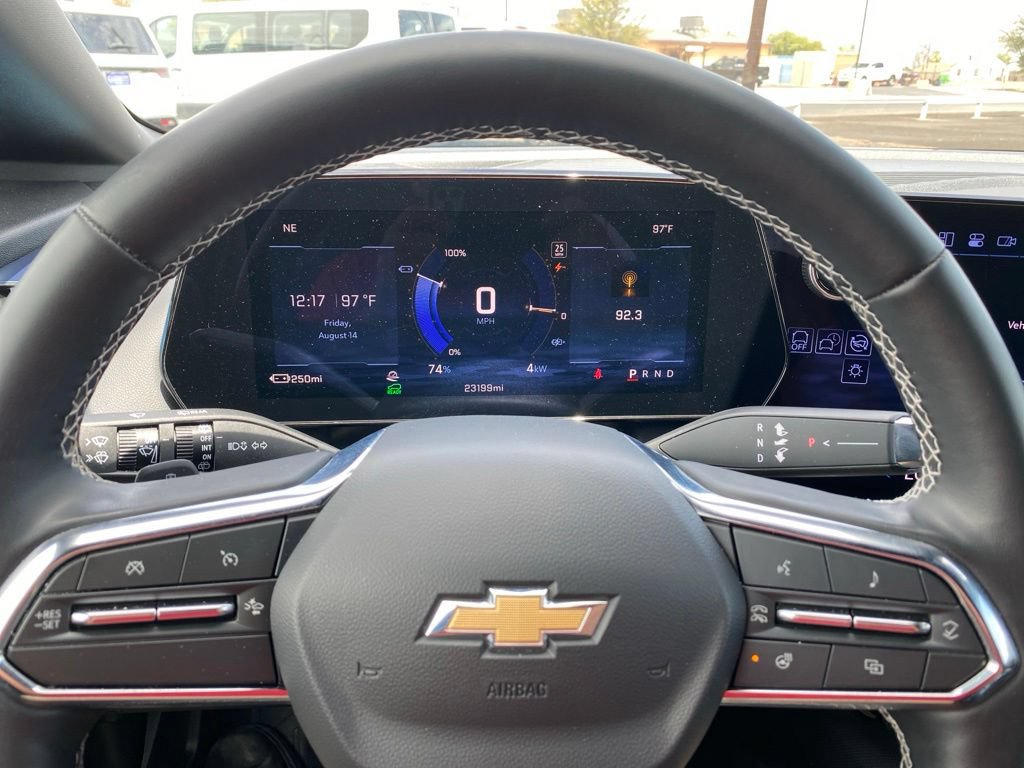 Used 2024 Chevrolet Equinox EV LT FWD image 29
