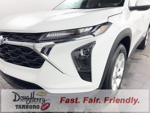 New 2026 Chevrolet Trax LS w/ LS Convenience Package image 11