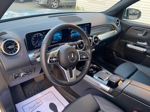 Used 2020 Mercedes-Benz GLB 250 4MATIC image 36