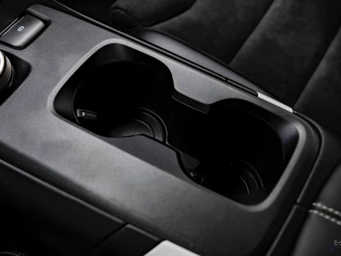 Used 2021 Ford Mustang Shelby GT500 w/ Carbon Fiber Track Pack image 63