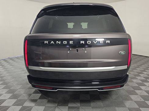 Used 2023 Land Rover Range Rover First Edition image 9