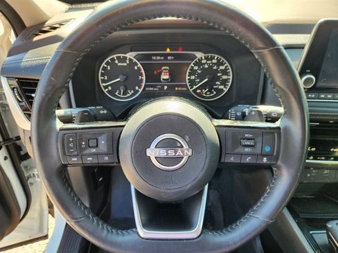 Certified 2023 Nissan Rogue SV w/ SV Premium Package AWD/4WD image 9