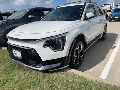 Used 2024 Kia Niro EX Touring