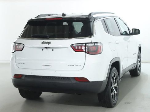 Used 2025 Jeep Compass Limited AWD/4WD image 46