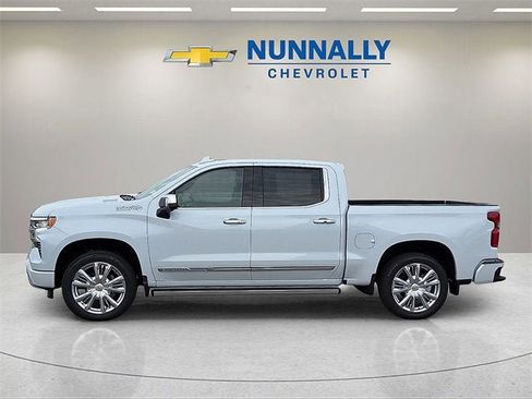 New 2026 Chevrolet Silverado 1500 High Country image 2