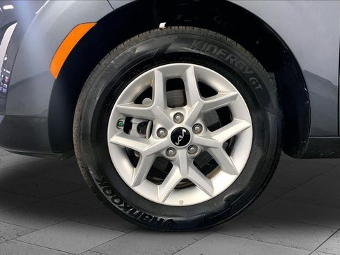 Certified 2025 Kia Soul LX image 9