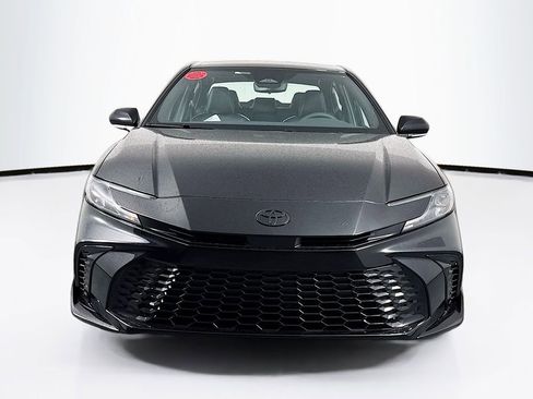 New 2026 Toyota Camry Hybrid image 2