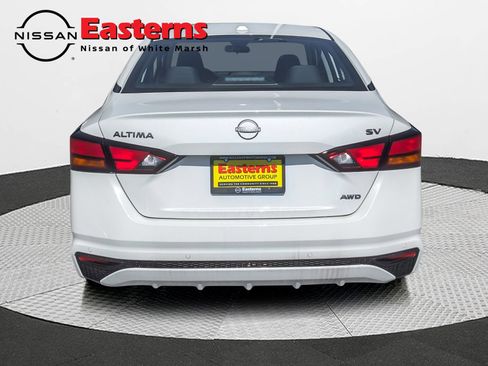 Used 2024 Nissan Altima 2.5 SV AWD/4WD image 6