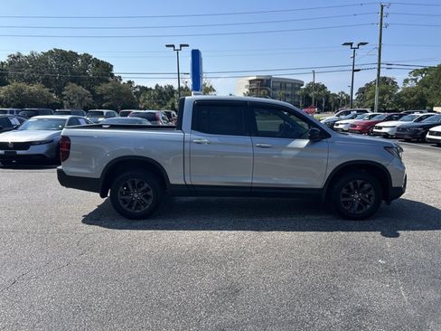 Certified 2025 Honda Ridgeline Sport image 7