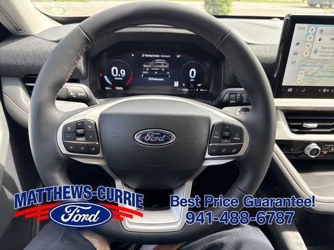 New 2026 Ford Explorer Active RWD image 19