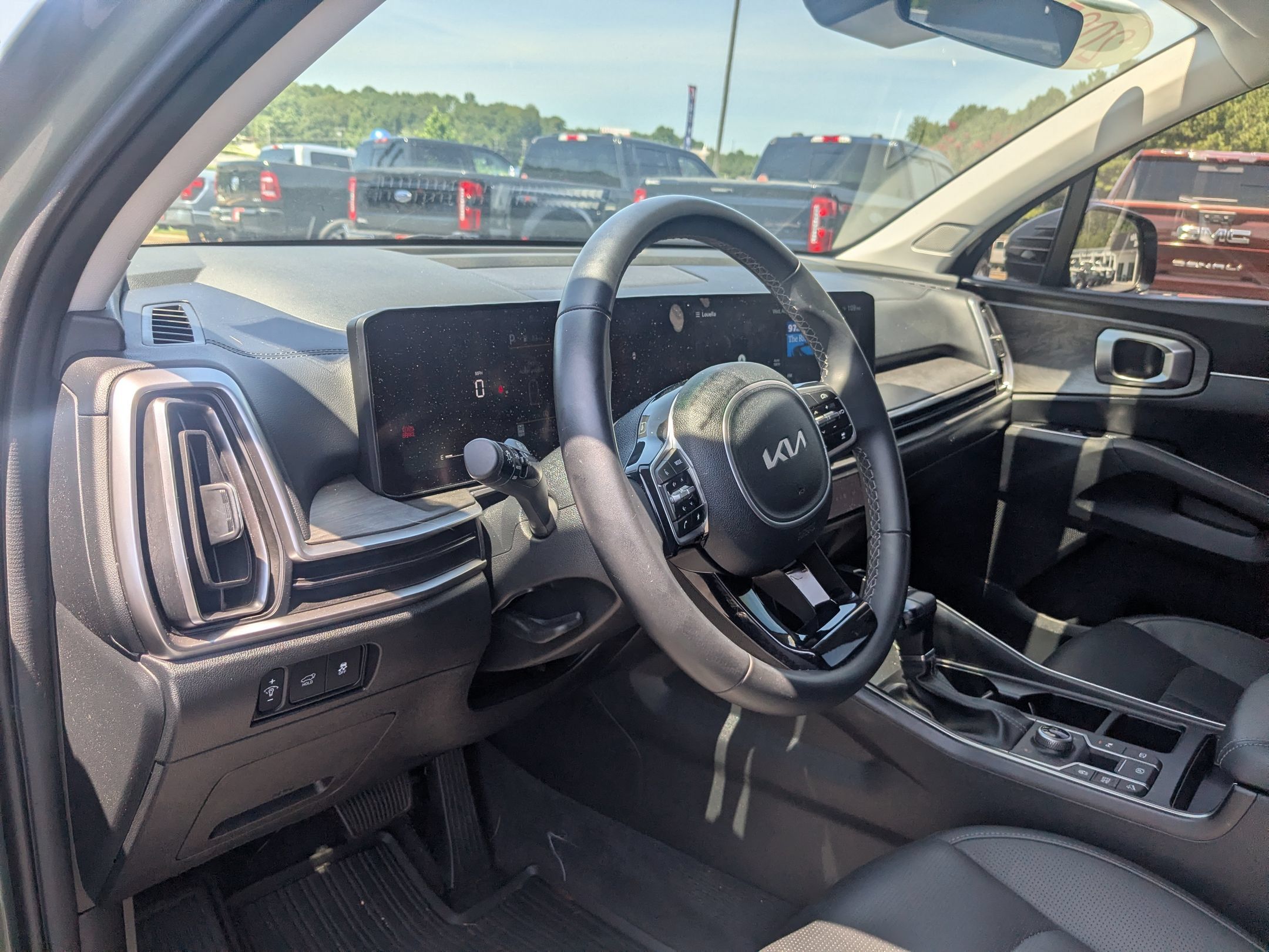 Used 2025 Kia Sorento X-Line EX AWD/4WD image 13