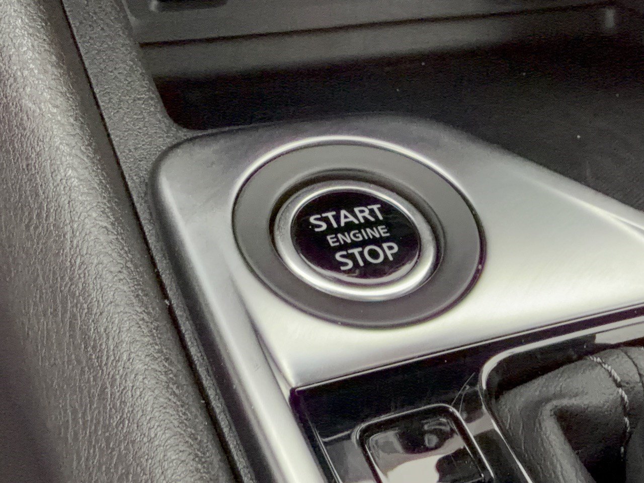 Used 2025 Nissan Sentra SV FWD image 20
