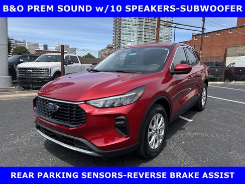 Used 2023 Ford Escape Active w/ Tech Pack #2 image 3