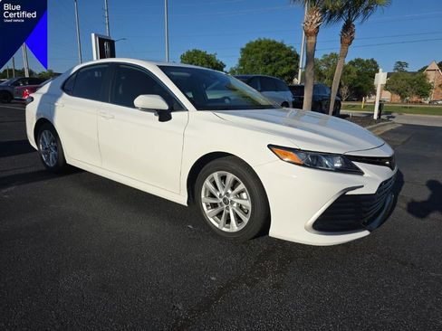 Used 2024 Toyota Camry LE w/ Convenience Package FWD image 1