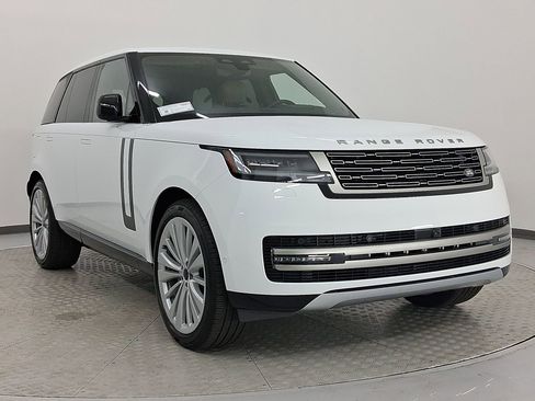New 2026 Land Rover Range Rover SE image 7