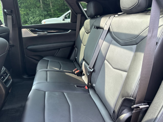 Used 2024 Cadillac XT5 Premium Luxury w/ LPO, Floor Liner Package AWD/4WD image 19