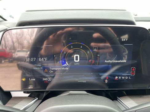 New 2025 Chevrolet Suburban Premier AWD/4WD image 15