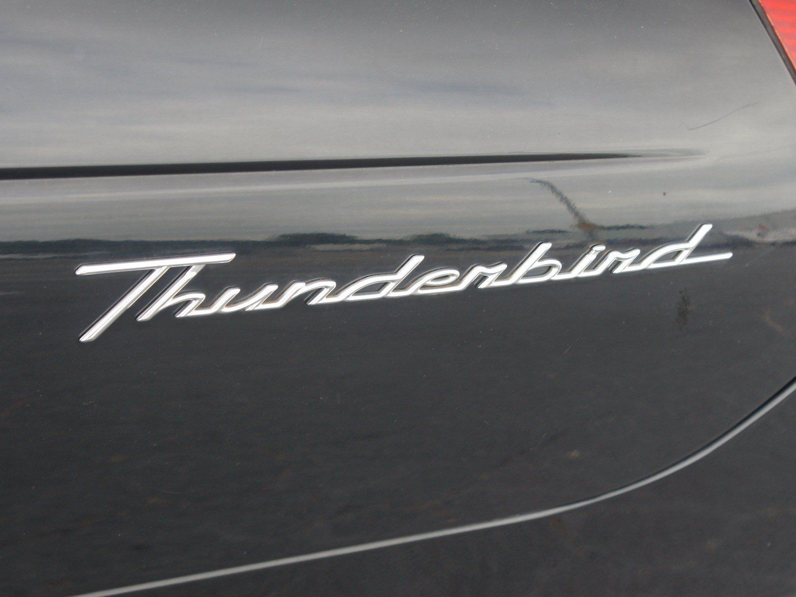 Used 2002 Ford Thunderbird RWD image 10