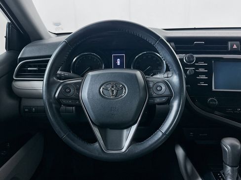 Used 2019 Toyota Camry SE w/ Convenience Package image 18